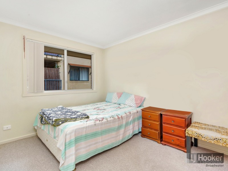 8/33 Middle Street, Labrador QLD 4215