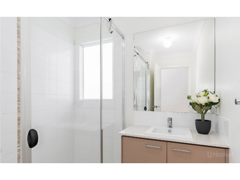 5 Savanna Gardens, Pimpama QLD 4209