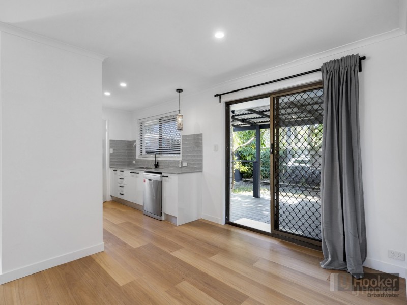 134 Government Road, Labrador QLD 4215