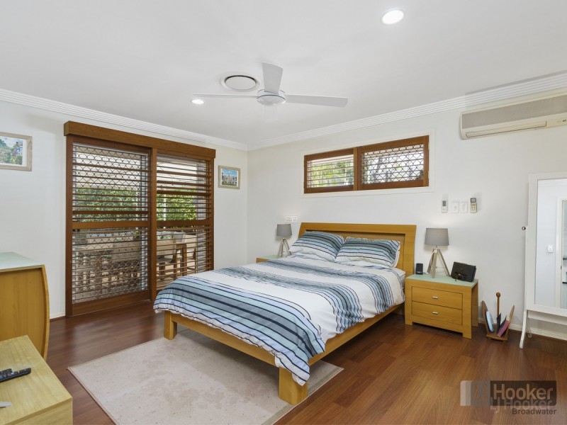 4 Hazeltine Place, Parkwood QLD 4214