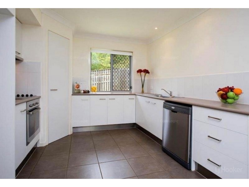 31 Elkins Street, Pacific Pines QLD 4211