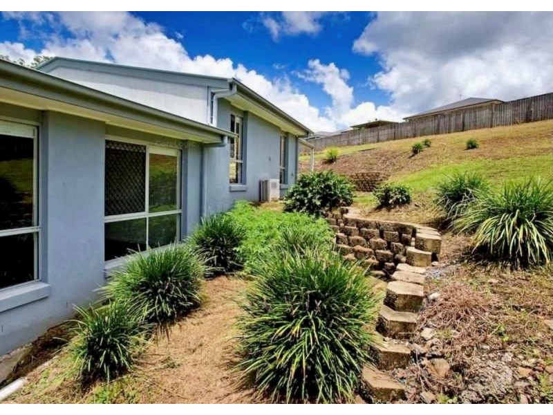 31 Elkins Street, Pacific Pines QLD 4211