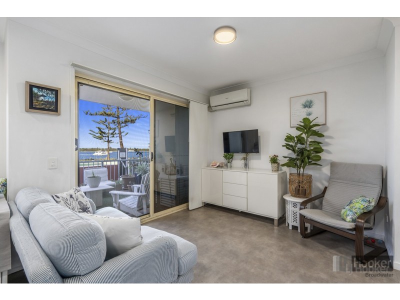 1/416 Marine Parade, Biggera Waters QLD 4216