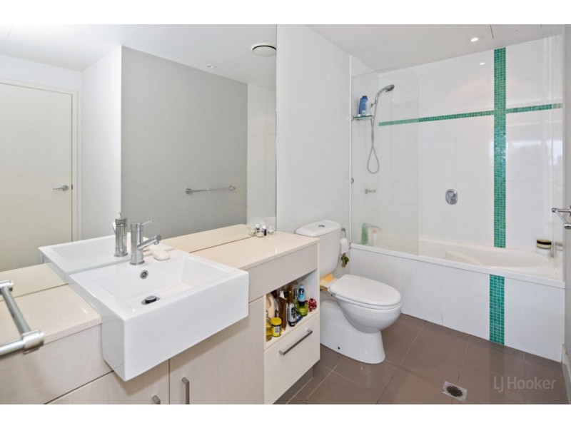 506/430 Marine Parade, Biggera Waters QLD 4216