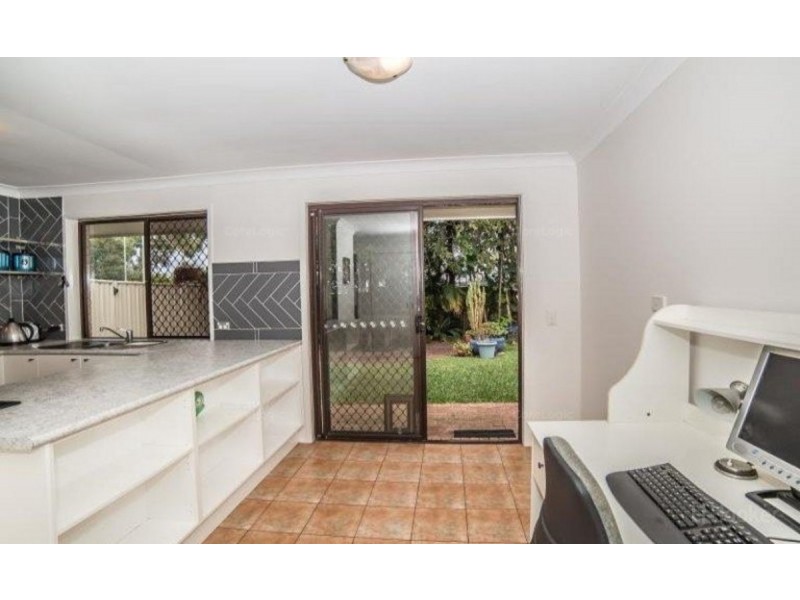 2/191 Musgrave Avenue, Labrador QLD 4215