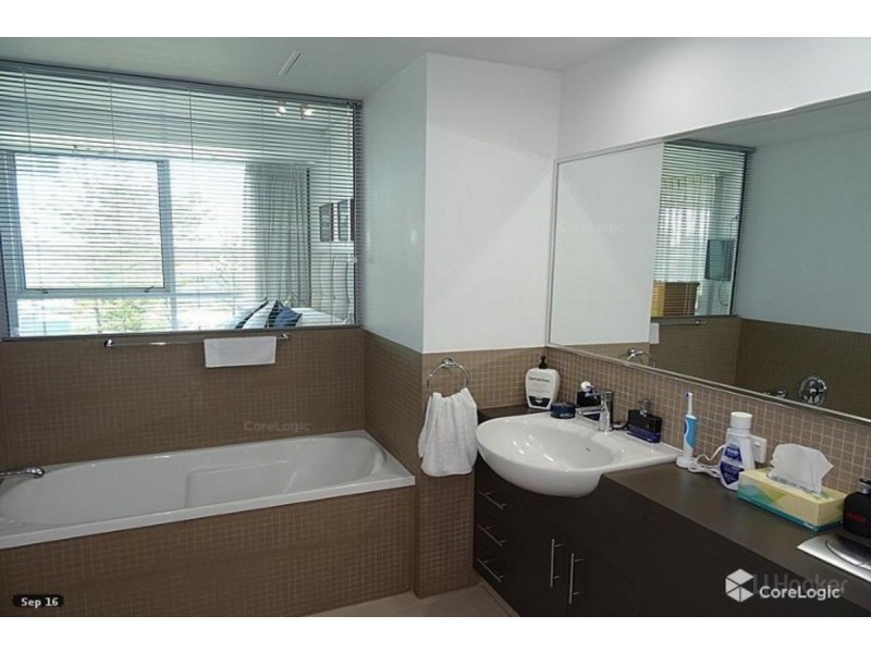 410/360 Marine Parade, Labrador QLD 4215