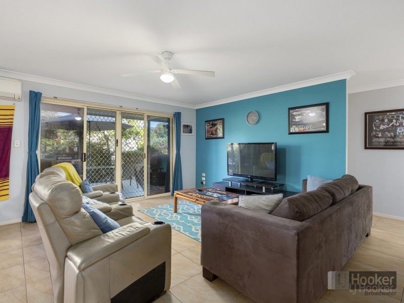 19/2 Brown Street, Labrador QLD 4215