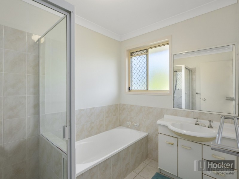 19/2 Brown Street, Labrador QLD 4215