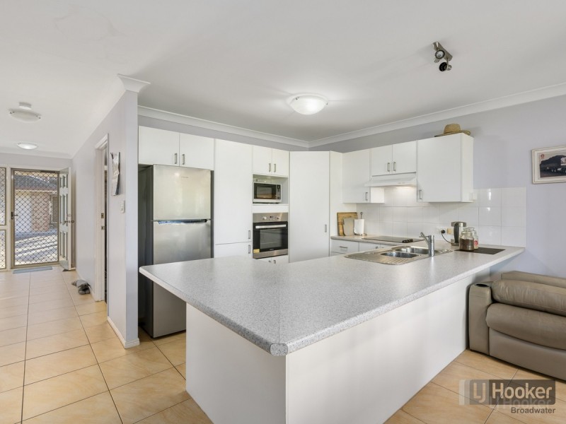 19/2 Brown Street, Labrador QLD 4215