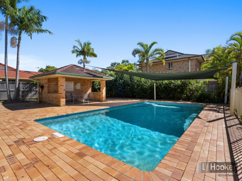 19/2 Brown Street, Labrador QLD 4215