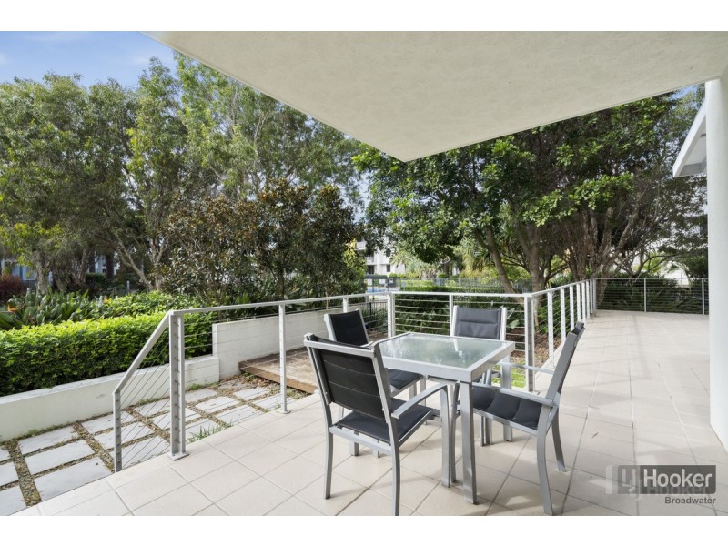 316/64 Sickle Avenue, Hope Island QLD 4212