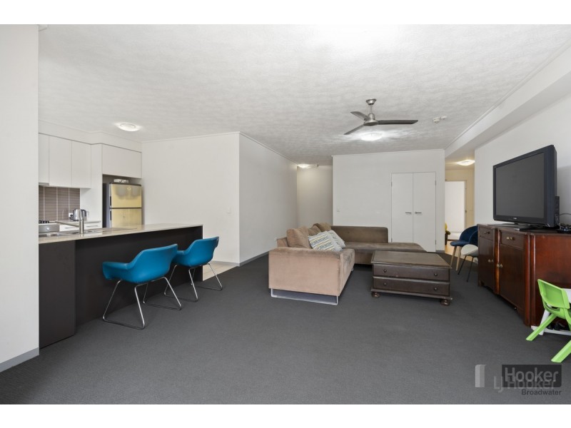 316/64 Sickle Avenue, Hope Island QLD 4212