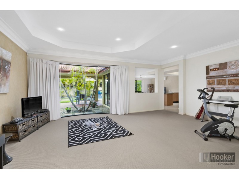 45 John Dalley Drive, Helensvale QLD 4212