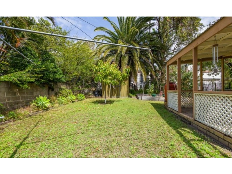 19 Lergessner, Biggera Waters QLD 4216