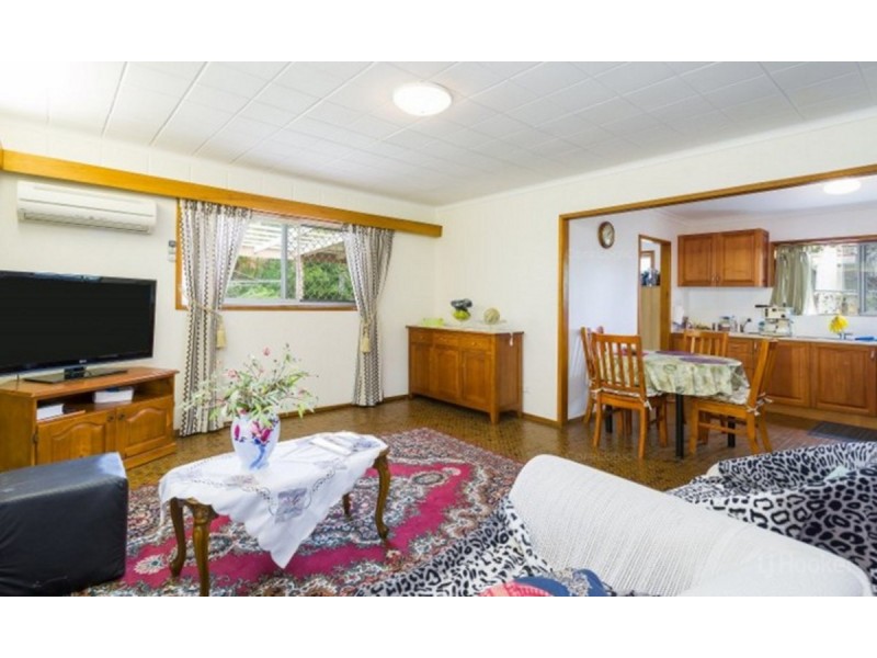 19 Lergessner, Biggera Waters QLD 4216