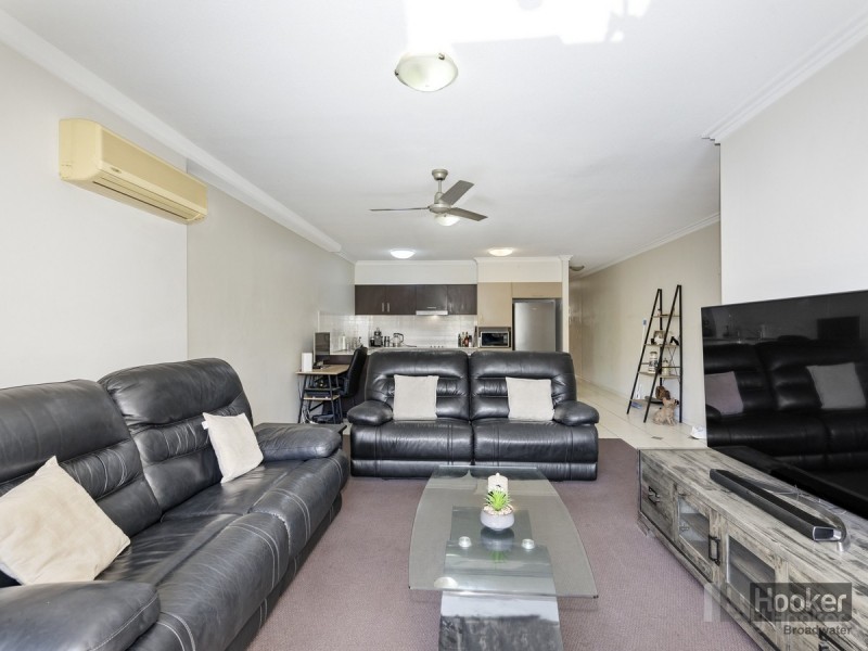 8/8-12 Proud Street, Labrador QLD 4215