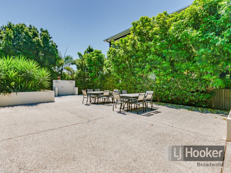 8/8-12 Proud Street, Labrador QLD 4215