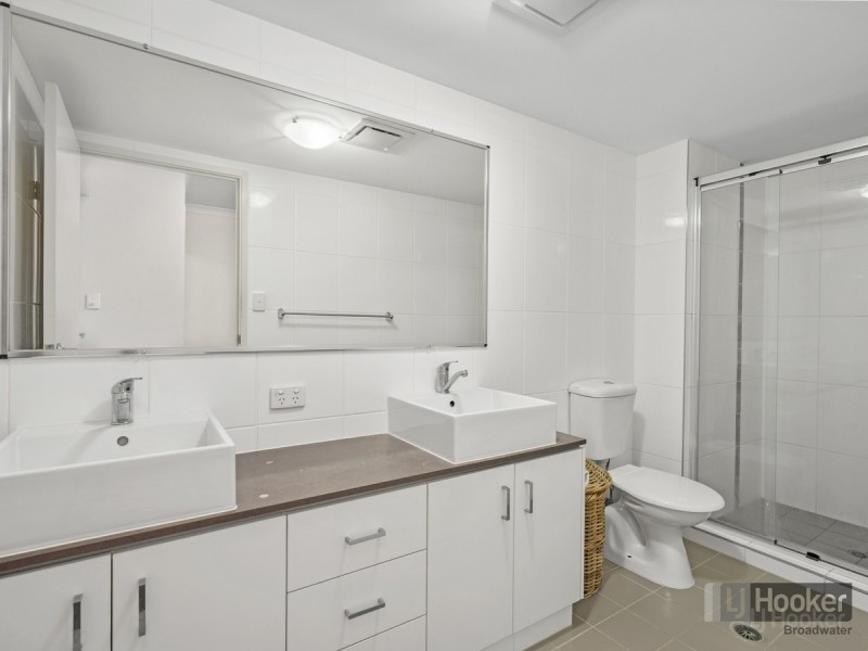8/8-12 Proud Street, Labrador QLD 4215