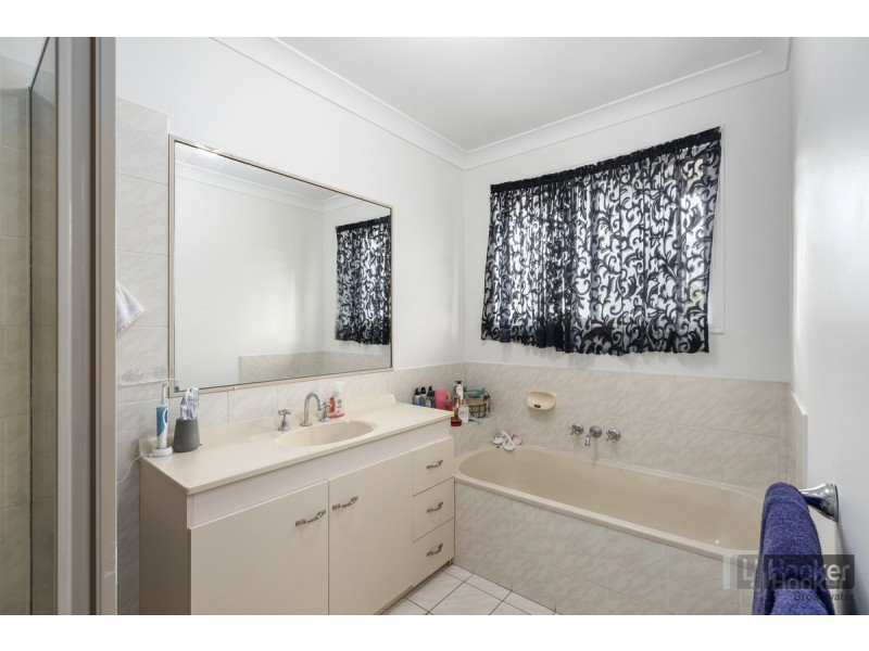 3 Maldon Court, Helensvale QLD 4212