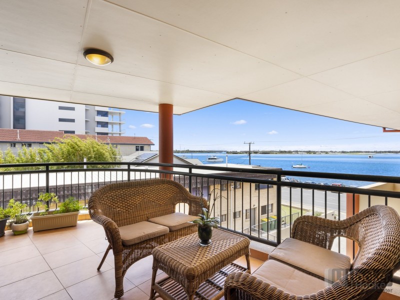 9/274 Marine Parade, Labrador QLD 4215