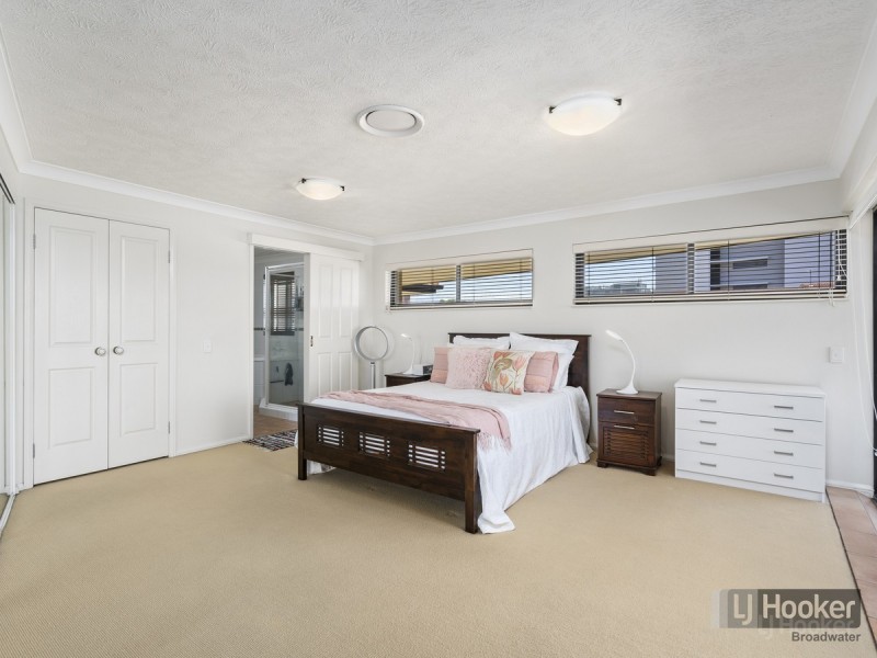 9/274 Marine Parade, Labrador QLD 4215