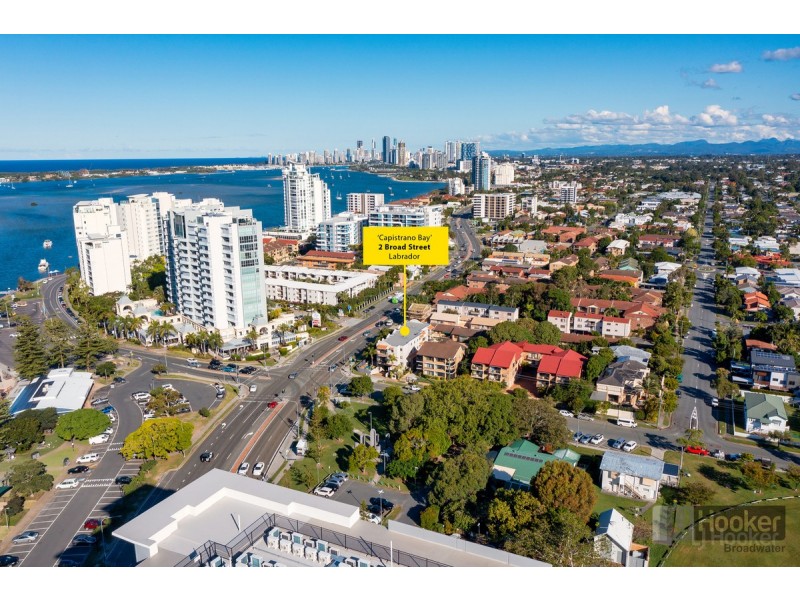 10/2 Broad Street, Labrador QLD 4215