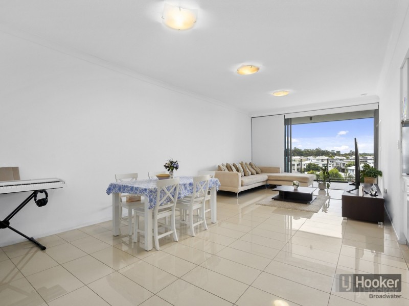 308/15 Compass Drive, Biggera Waters QLD 4216