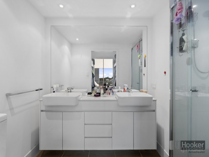 308/15 Compass Drive, Biggera Waters QLD 4216