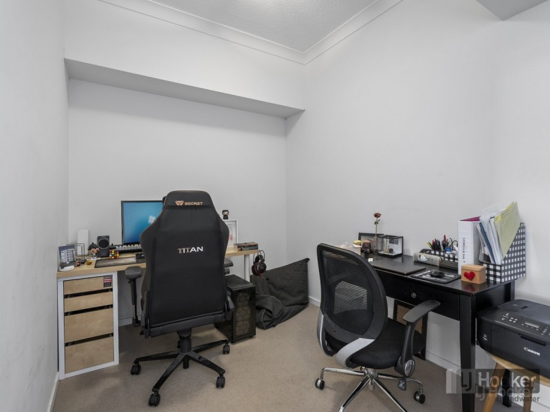 308/15 Compass Drive, Biggera Waters QLD 4216