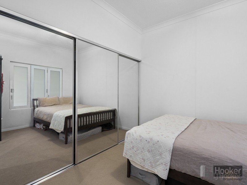 308/15 Compass Drive, Biggera Waters QLD 4216