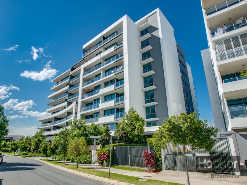 308/15 Compass Drive, Biggera Waters QLD 4216