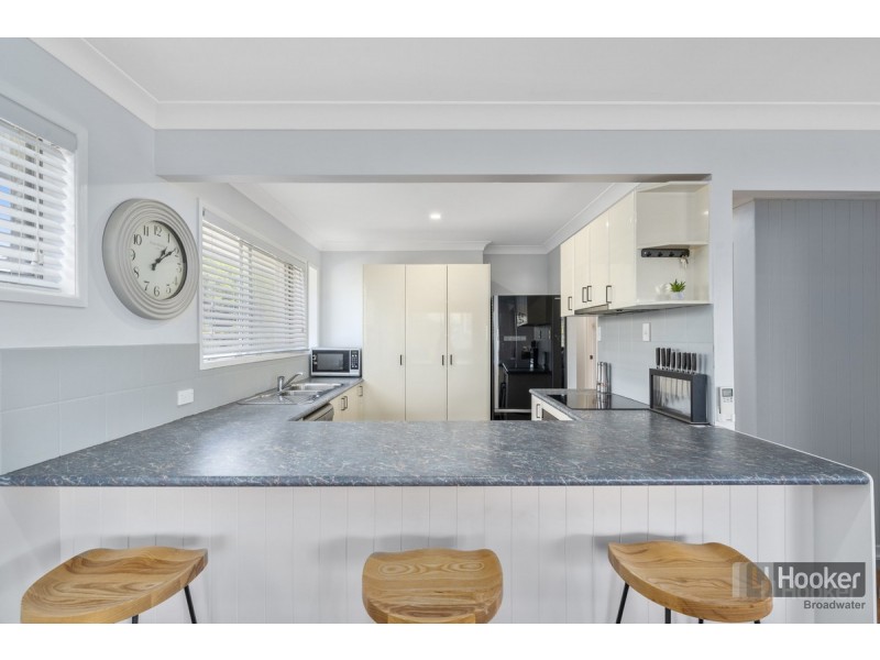 34 Ashbourne Terrace, Biggera Waters QLD 4216