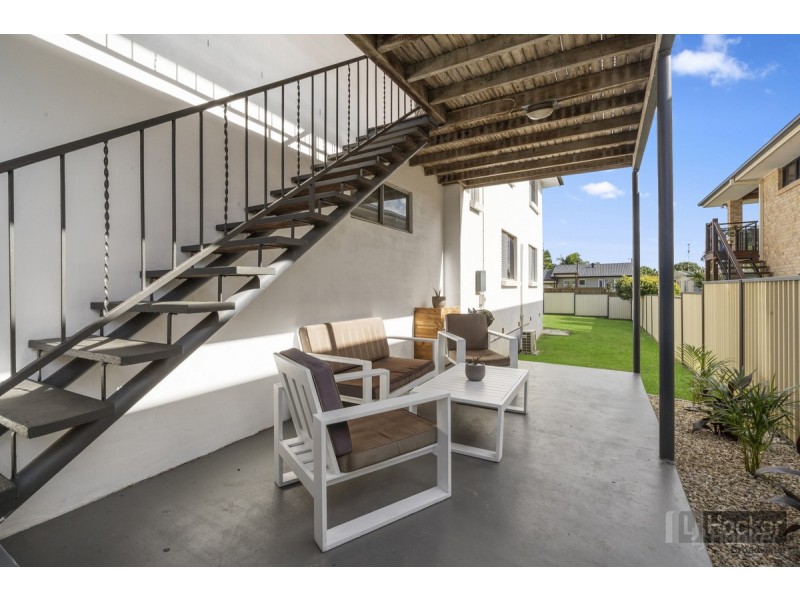 34 Ashbourne Terrace, Biggera Waters QLD 4216