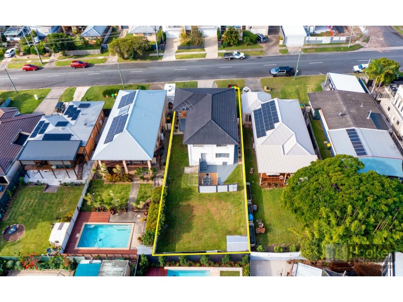 34 Ashbourne Terrace, Biggera Waters QLD 4216
