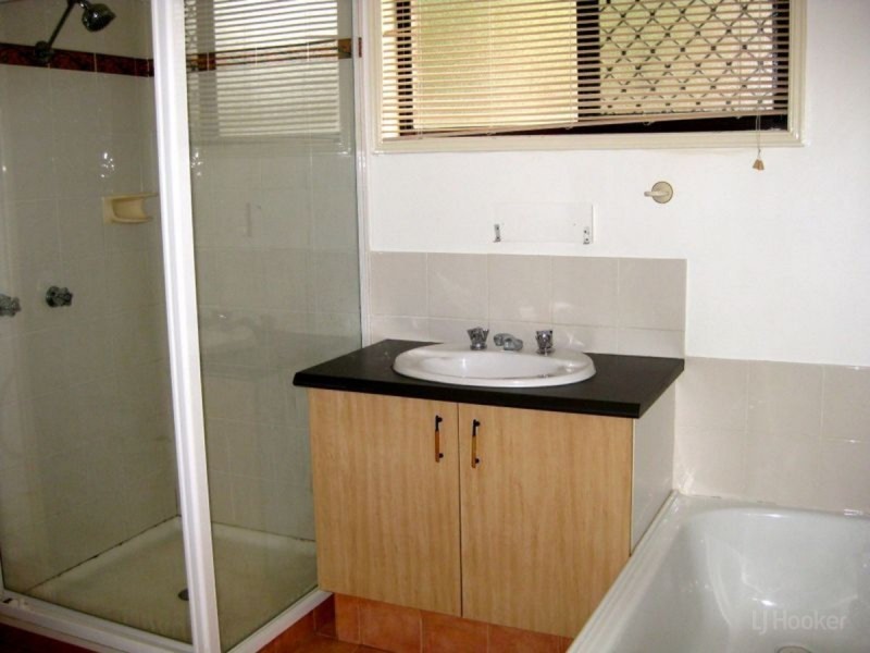 4/145 Government Road, Labrador QLD 4215
