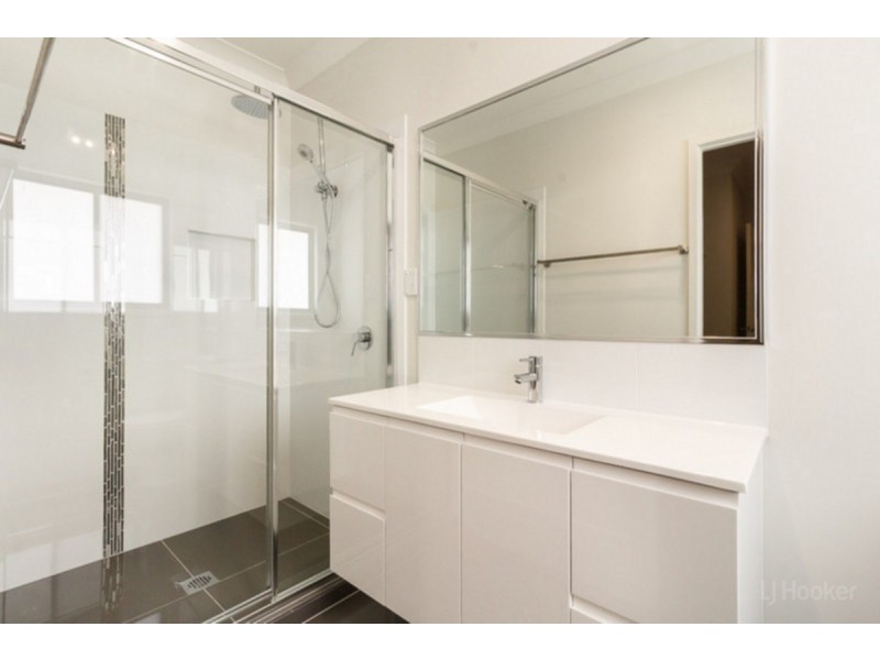 1/22 Jimmieson Avenue, Labrador QLD 4215