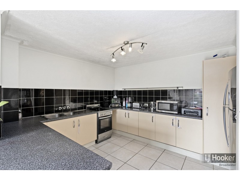 6/14 Brett Avenue, Labrador QLD 4215