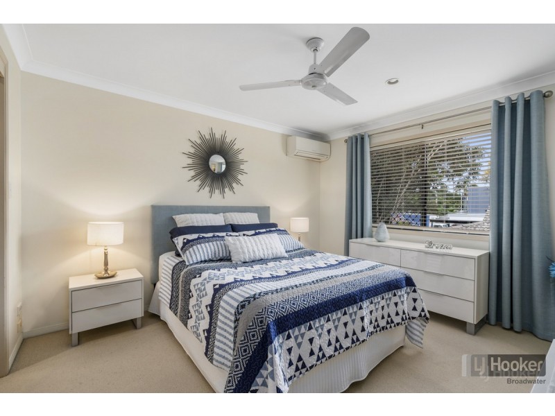 2/68 Broad Street, Labrador QLD 4215