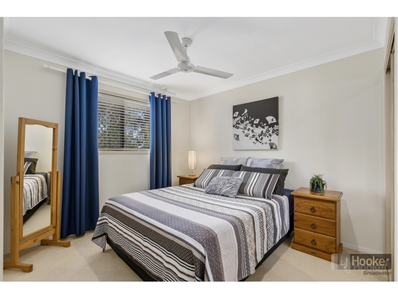 2/68 Broad Street, Labrador QLD 4215