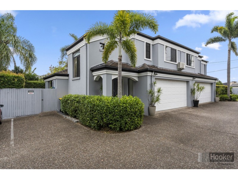 2/68 Broad Street, Labrador QLD 4215
