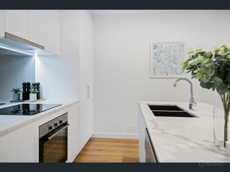 135 Eugaree Street, Southport QLD 4215