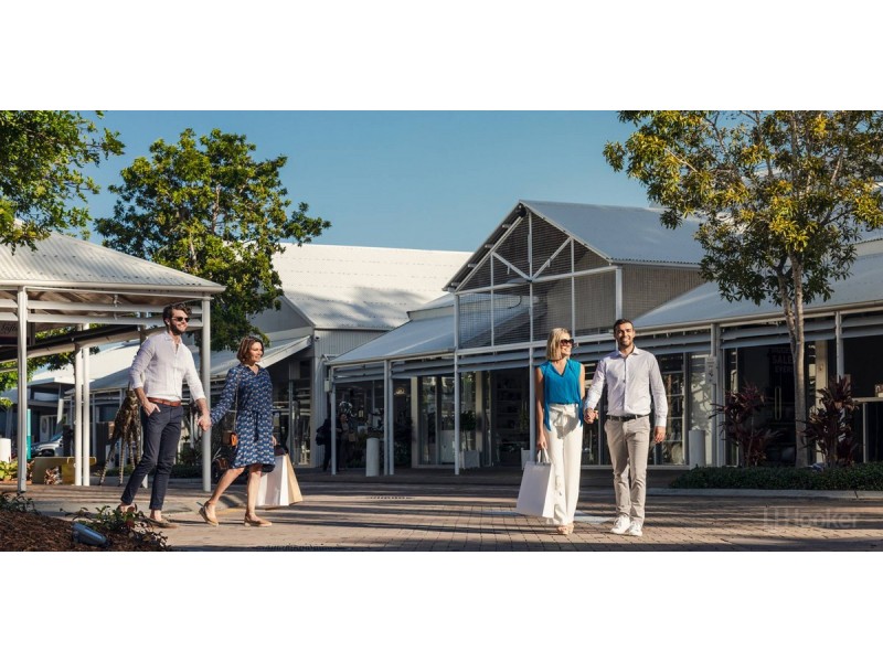 6-8 Sickle Avenue, Hope Island QLD 4212