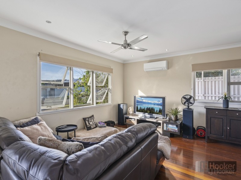 22 Heydon Avenue, Labrador QLD 4215