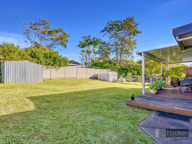 22 Heydon Avenue, Labrador QLD 4215