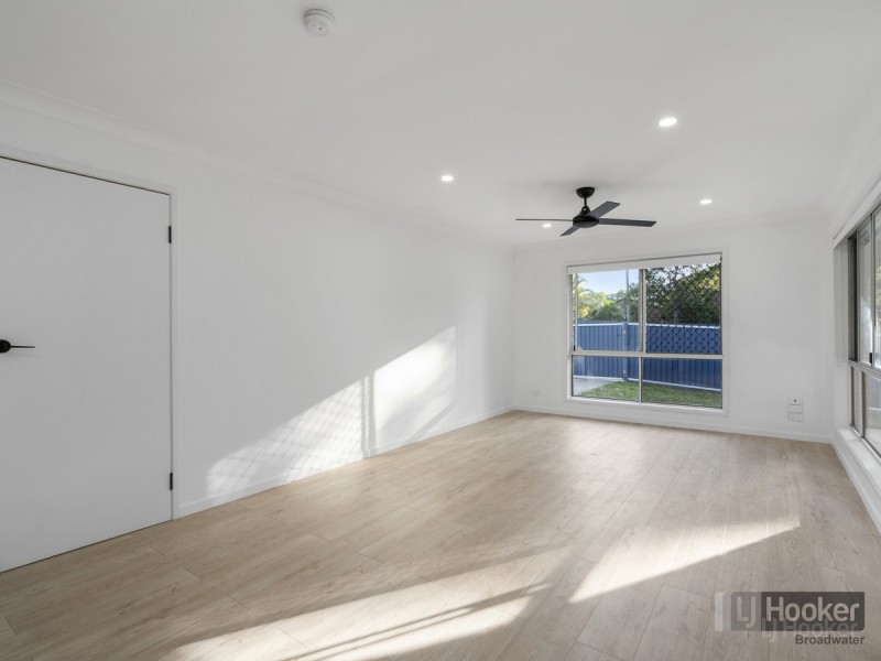 144 Government Road, Labrador QLD 4215