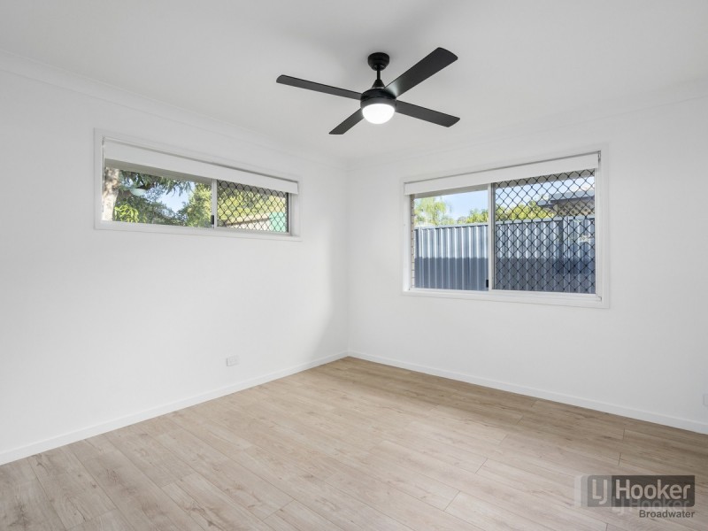 144 Government Road, Labrador QLD 4215