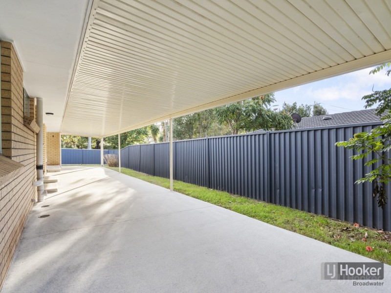 144 Government Road, Labrador QLD 4215