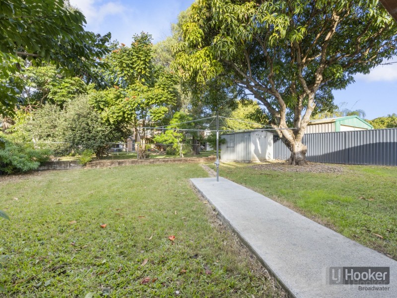 144 Government Road, Labrador QLD 4215