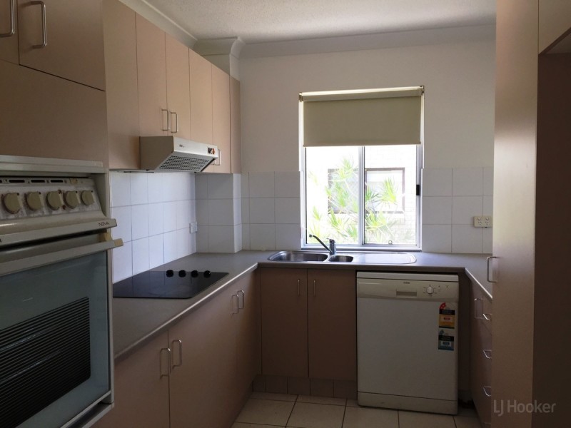 3/194 Marine Parade, Labrador QLD 4215