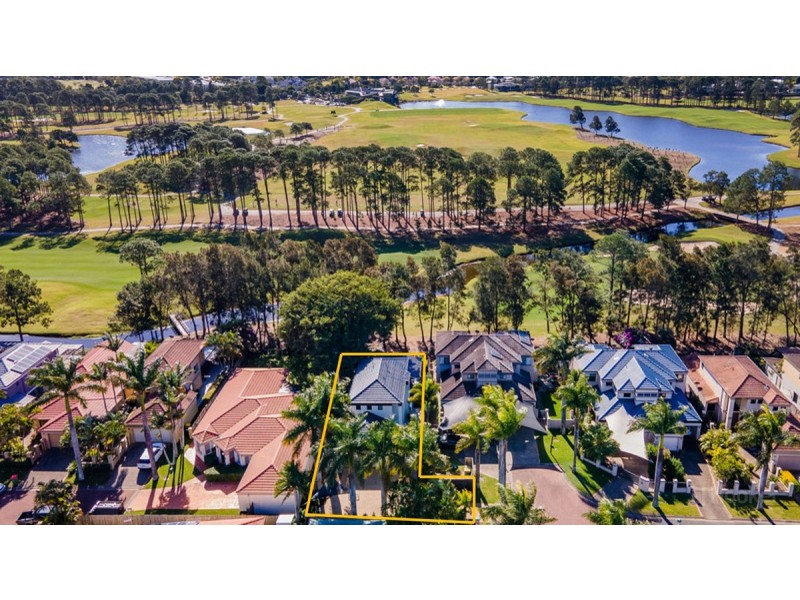 45 Ballybunyon Crescent, Hope Island QLD 4212